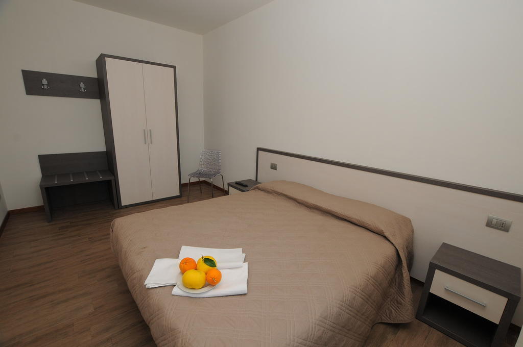 Hotel Renato Sesto San Giovanni Ruang foto