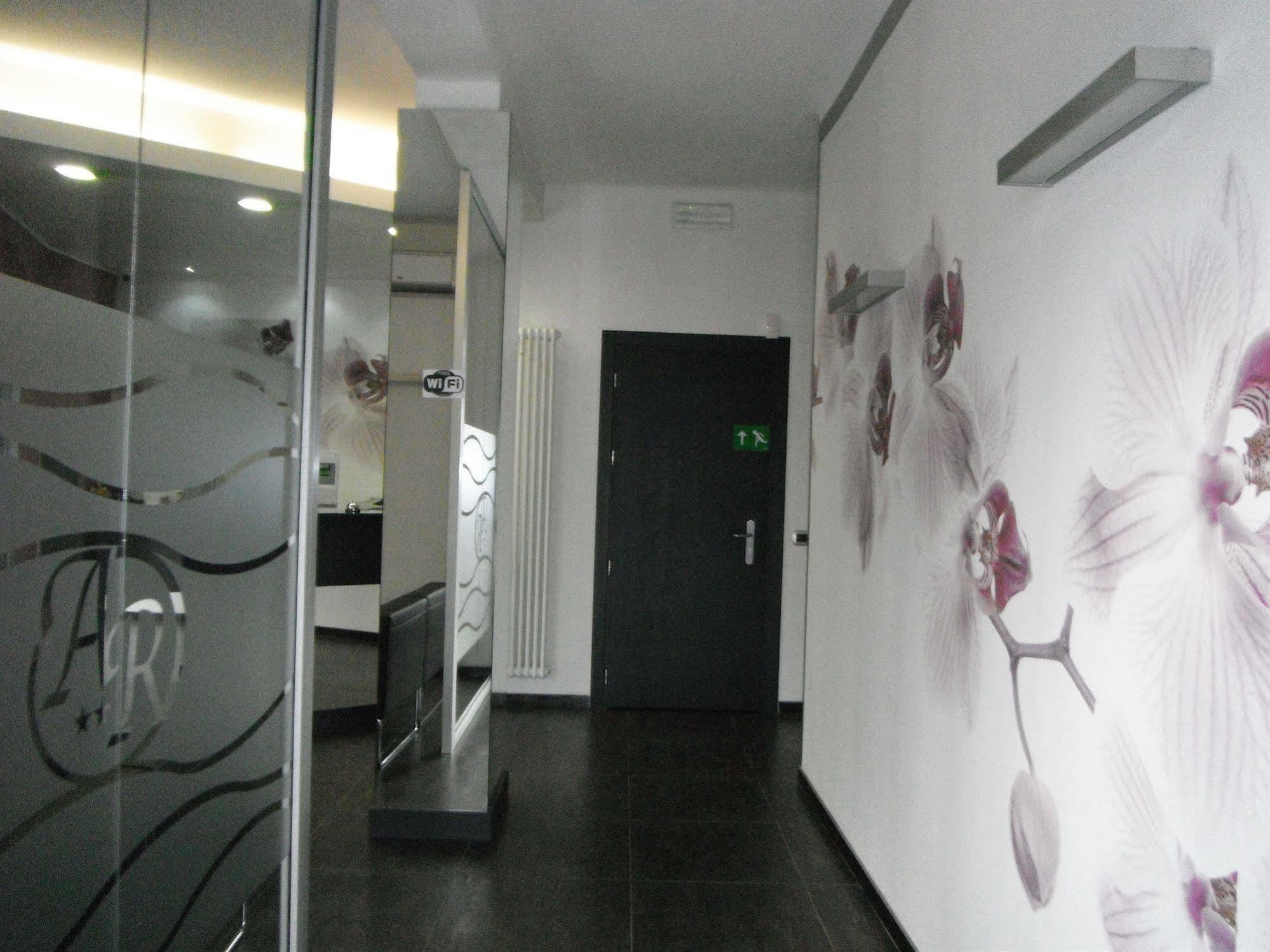 Hotel Renato Sesto San Giovanni Bagian luar foto
